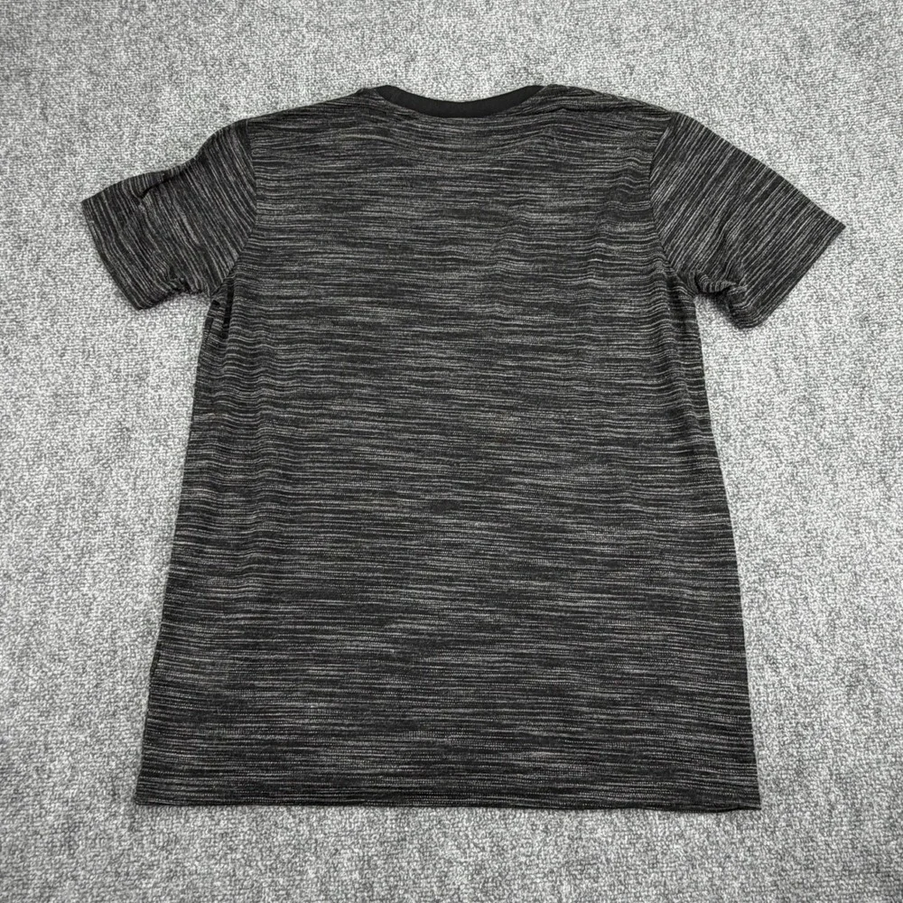 Level Ten T Shirt Mens Small Black Melange Knit Short Sleeve Poly Viscose NWT